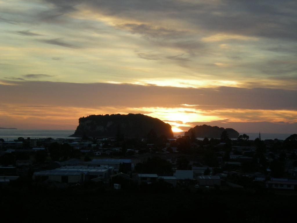 Whangamata Vistas B&B Bagian luar foto