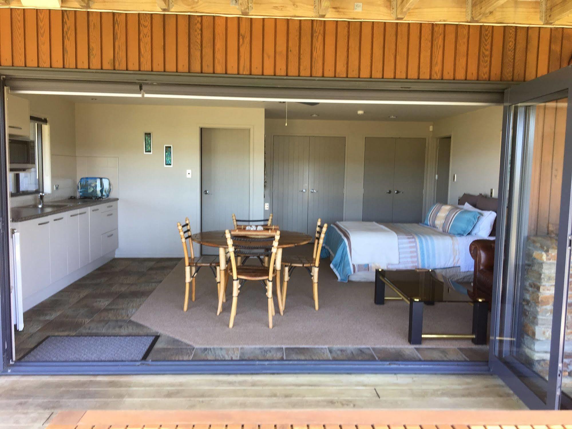 Whangamata Vistas B&B Bagian luar foto