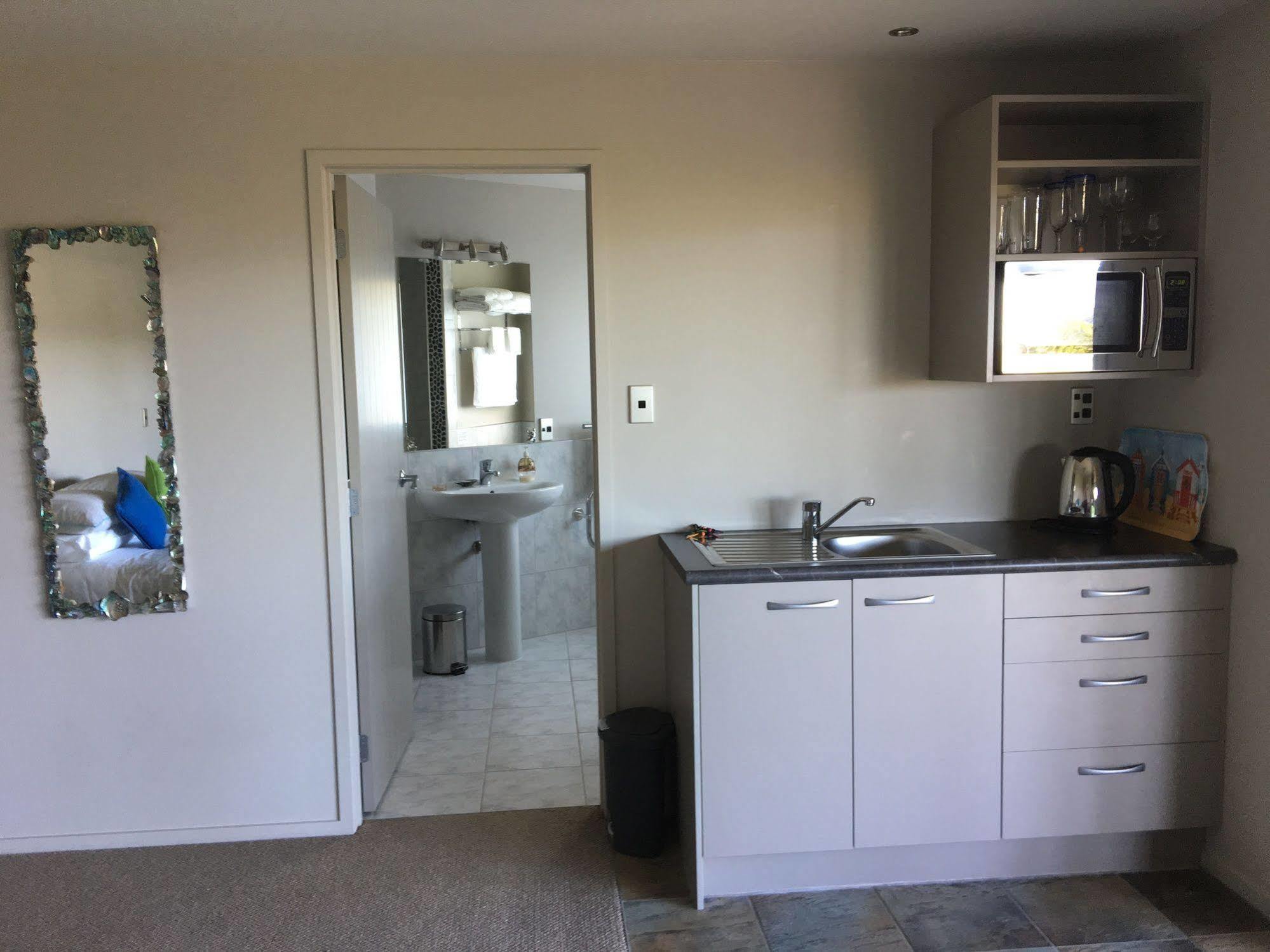 Whangamata Vistas B&B Bagian luar foto